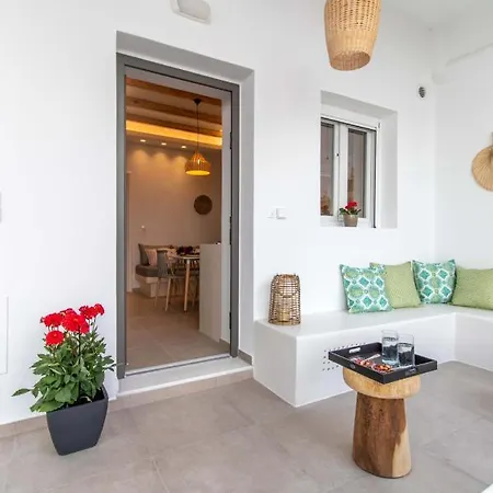 Juliano Luxury Apartments, Port Of Naxos * Naxos City