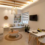 Juliano Luxury Apartments, Port Of Naxos *