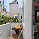 Juliano Luxury Apartments, Port Of Naxos Apartman
