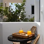 Juliano Luxury Apartments, Port Of Naxos Apartman