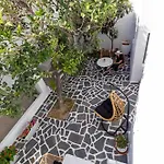 Juliano Luxury Apartments, Port Of Naxos Apartman