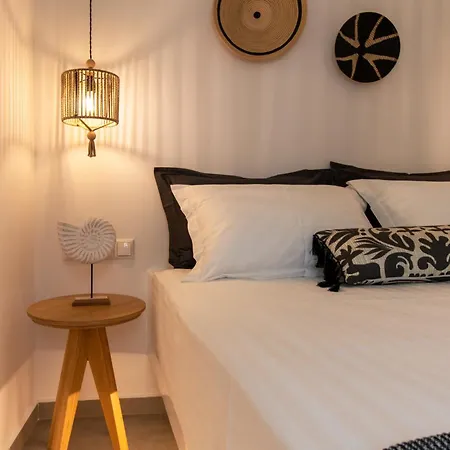 Juliano Luxury Apartments, Port Of Naxos Apartment